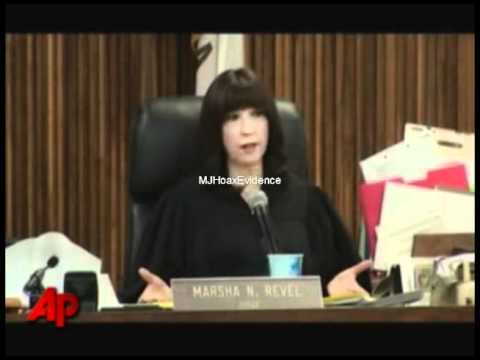 Youtube: Conrad Murray and Weird Observances Inside the Courtroom