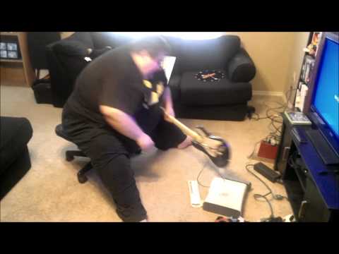 Youtube: Fat Guy Destroys Xbox