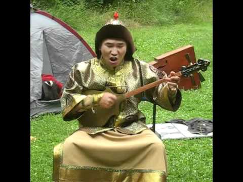Youtube: Doshpuluur - Kehlkopfgesang - Mongolei Musik - Obertongesang