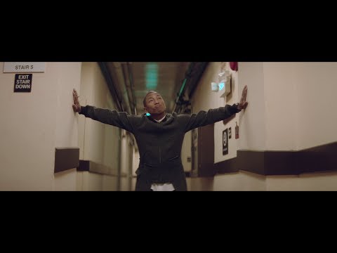 Youtube: Pharrell Williams - Happy (2AM)