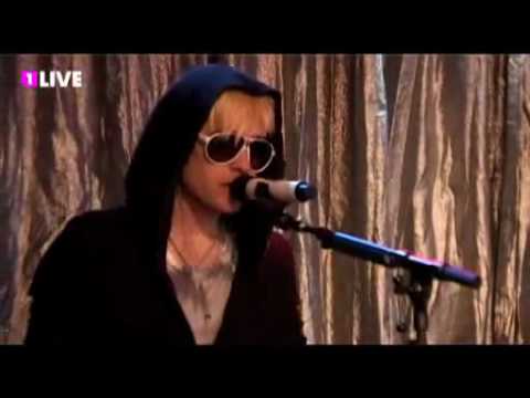 Youtube: 30 Seconds To Mars - This Is War ACOUSTIC