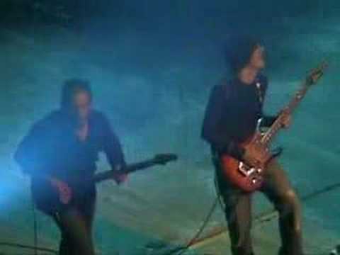 Youtube: Joe Satriani & John Petrucci - Summer song