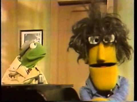 Youtube: Sesamstraße - Don Schnulze komponiert das Alphabet-Lied - mit Kermit