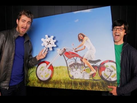 Youtube: PHOTOSHOP Song - Rhett & Link