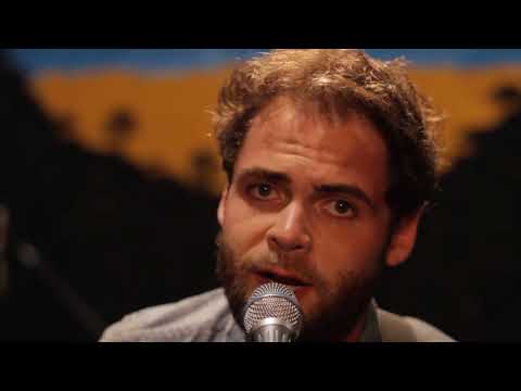 Youtube: Passenger | Let Her Go (Official Video)