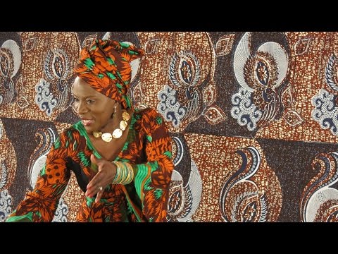 Youtube: Angelique Kidjo - BOMBA
