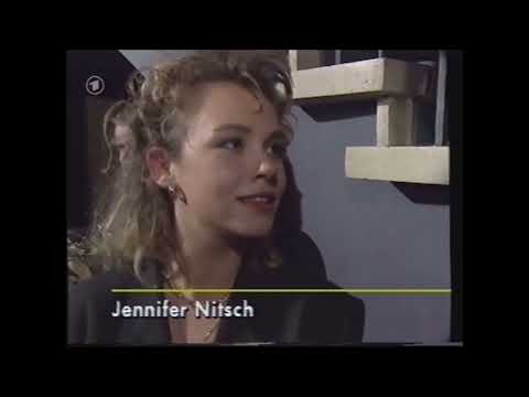 Youtube: Jennifer Nitsch. Noch ganz jung. Hier.