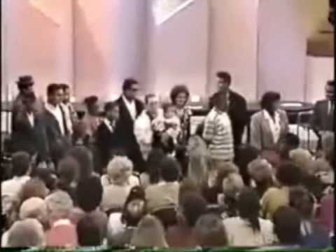 Youtube: Jackson Family Interview (1989) - Phil Donahue Show (PART 1)