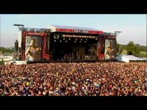 Youtube: Tinie Tempah - Written in the Stars/Pass Out (Live V Festival 2012)