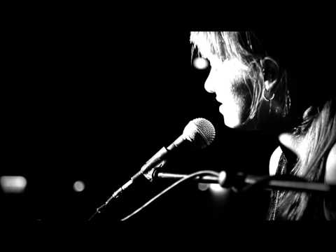 Youtube: Sophie Hunger - Walzer Für Niemand (Live at Kesselhaus, Berlin)