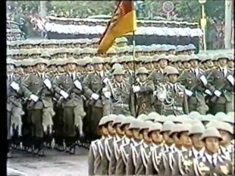 Youtube: Ehrenparade der NVA 1949-1989  Part 3 of 6