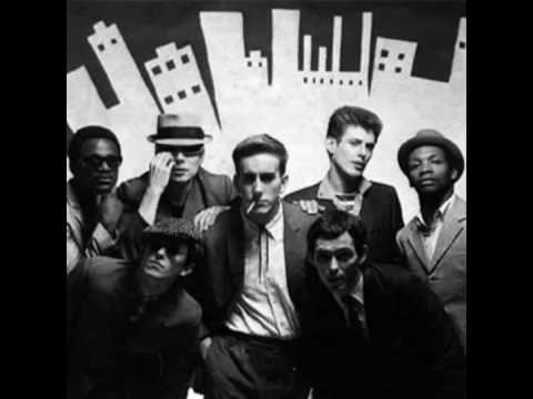Youtube: The Specials - Skinhead Moonstomp