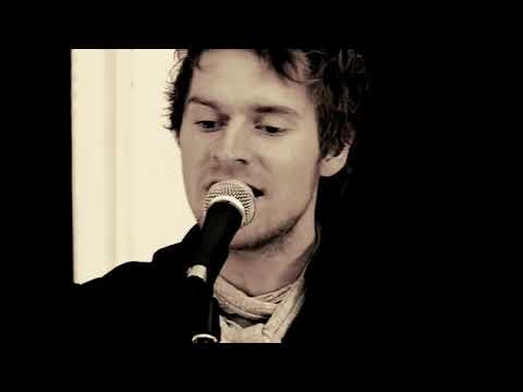 Youtube: Johannes Oerding - "Ich will dich nicht verlier'n" & "Hotel zur Einsamkeit" (Akustik)