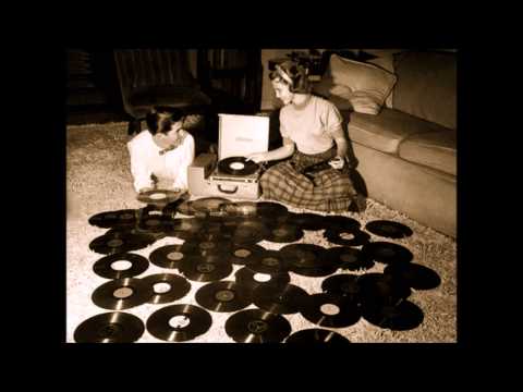 Youtube: Glenn Reeves  -  Heartbreak Hotel  -  (1955 - First Demo Ever)