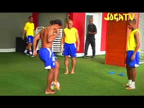 Youtube: Joga Bonito Compilation ● ft. Ronaldinho, Ronaldo, Cristiano Ronaldo, Zlatan Ibrahimovic
