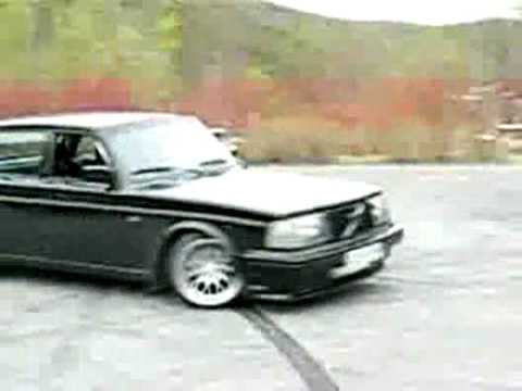 Youtube: Volvo 240 with 400 HP Awesome Sound