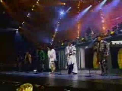 Youtube: The Jacksons at Madison Square Garden (Part1)