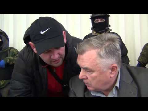Youtube: Демократия на Украине под молотами бандеровцев. Заседание в совете г. Василькова