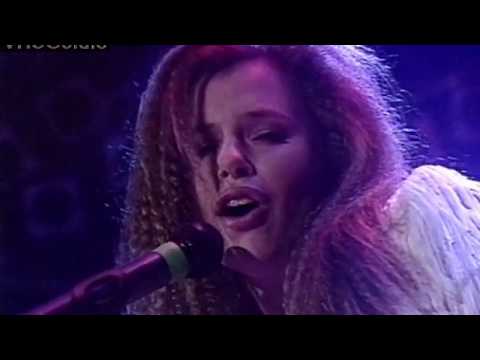 Youtube: Bonnie Bianco - Straight from your Heart - 1989