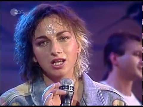 Youtube: Gianna Nannini - Bello E Impossibile 1986