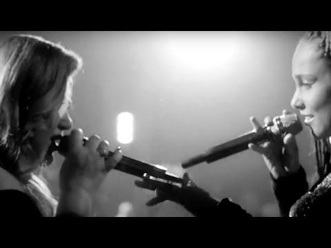 Youtube: "Feeling Good": Kelly Clarkson & Alicia Keys (The Voice Season 14 Coach Performance) Part 2/2