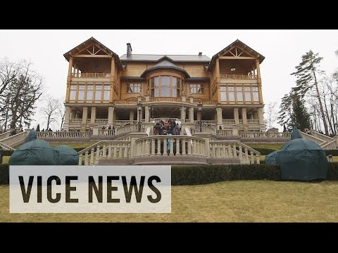 Youtube: Revolution in Ukraine: Dispatch from the Presidential Palace