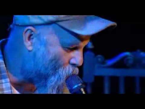 Youtube: SEASICK STEVE ON LATER LIVE- ONE STRING DIDDLY BO- YOU GOTTA SEE THIS!!!-