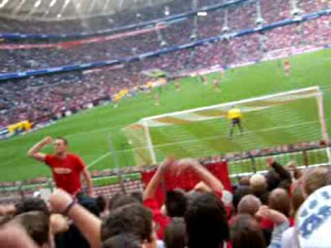 Youtube: Südkurve München - "Bayern-Echo"