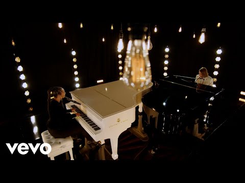 Youtube: Alicia Keys, Brandi Carlile - A Beautiful Noise (Official Video)