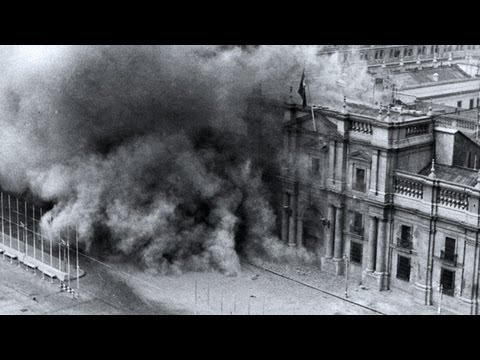Youtube: The bombardment of La Moneda Palace - Salvador Allende