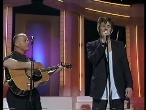 Youtube: Spancil Hill - Shane MacGowan & Christy Moore, 1994