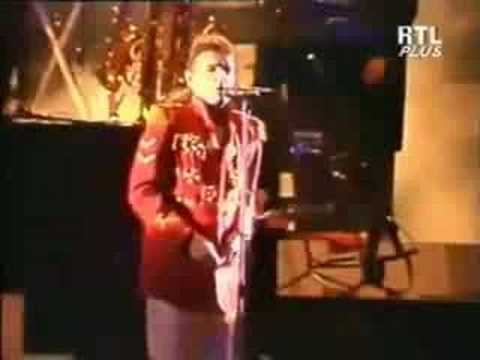 Youtube: Falco - Rock Me Amadeus (Live 1986)
