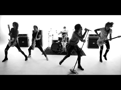 Youtube: ASKING ALEXANDRIA - The Black (Official Music Video)