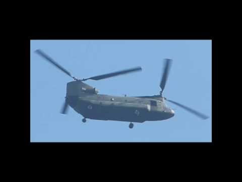 Youtube: Überflug von 2 Doppelrotor-Helikoptern (USA?)