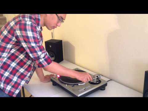 Youtube: How to Play Vinyl Records