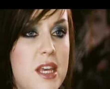 Youtube: Amy Macdonald - This Is The Life (Official Video)