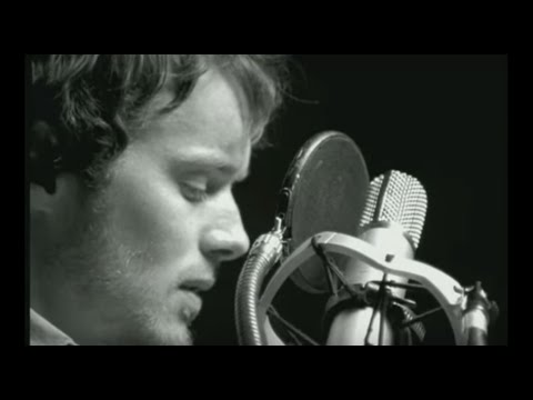 Youtube: Damien Rice - Delicate (Sessions@AOL)