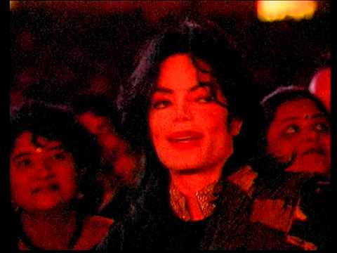 Youtube: Michael Jackson - Bollywood Awards 1999