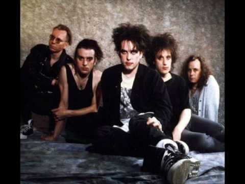Youtube: Concert: The Cure Live - Charlotte Sometimes