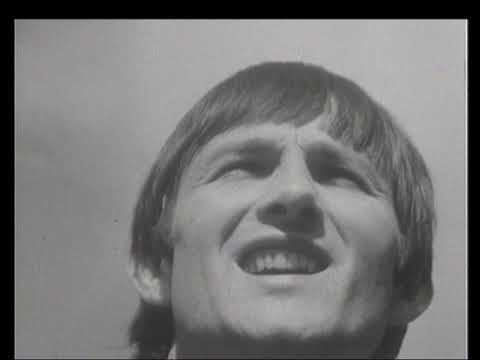 Youtube: Crispian St. Peters - You Were On My Mind