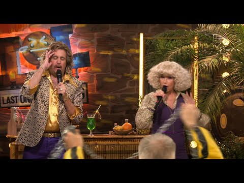 Youtube: 😂[LOL STAFFEL 4] Bastian Pastewka & Anke Engelke - JENNY & MEL - TEIL 1