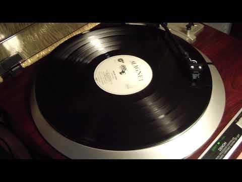 Youtube: Chris Rea - I Can Hear Your Heart Beat (1983) vinyl