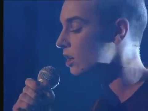 Youtube: Sinéad O' Connor - Chiquitita (Late Late Show 1998)