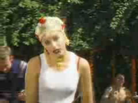 Youtube: No Doubt  Oi To The World ( video musical )