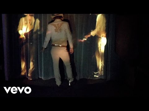 Youtube: Phosphorescent - Ride On / Right On (Official Video)