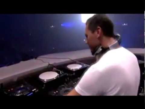 Youtube: Tiesto dj live - SmallTown Boy - Trance Tiësto Techno Dance - [ HQ ]