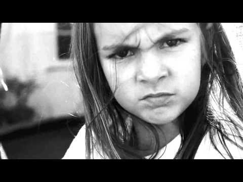 Youtube: Mein erster Hardcore Rock Song von der 8 jährigen Juliet - My first Hardcore Song [HD]