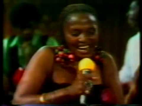Youtube: Miriam Makeba - Pata Pata