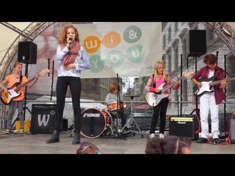 Youtube: STAGE AHEAD Musicschool Kinderband 2013