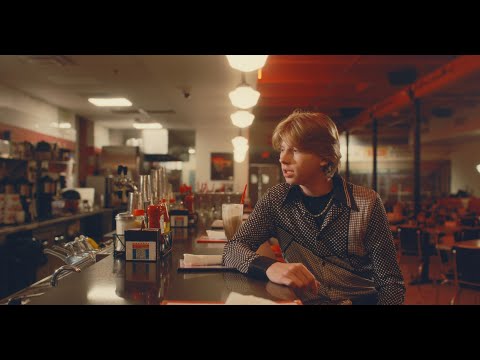 Youtube: Mason Ramsey - I'll See You In My Dreams [Official Video]